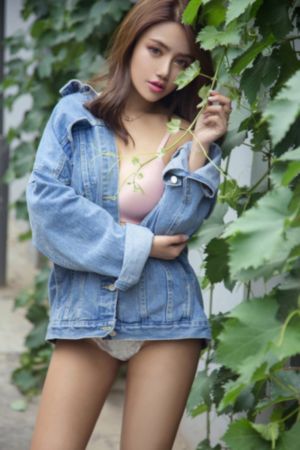 年轻漂亮的女邻居2_BD国语超清免费观看