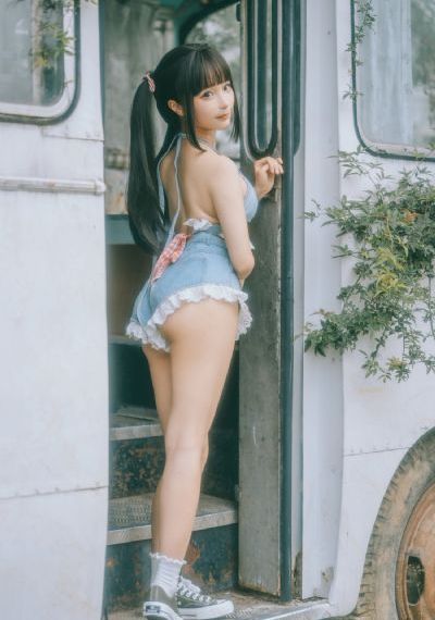 大乳牛奶女在线_超清免费高清观看